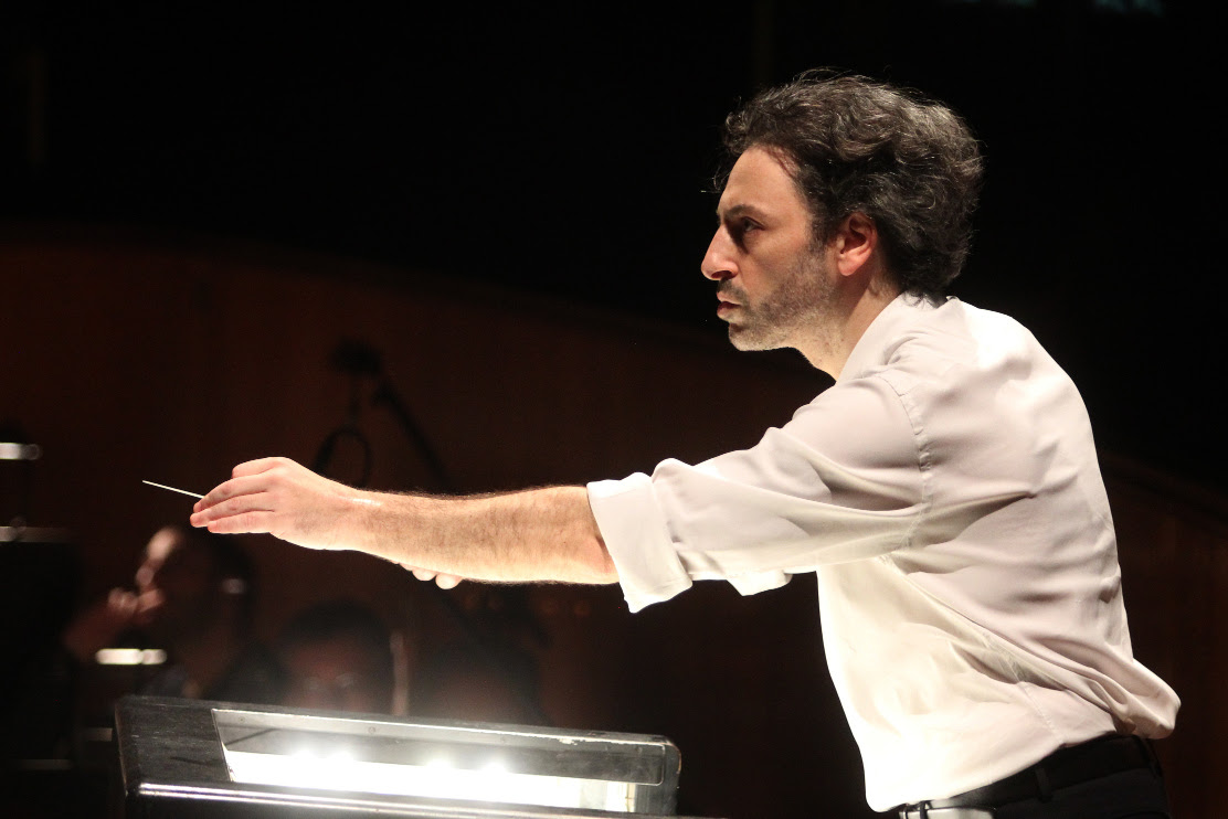 La Traviata al Teatro Massimo di Palermo - Il direttore dell'Orchestra e del Coro del Teatro, Carlo Goldstein