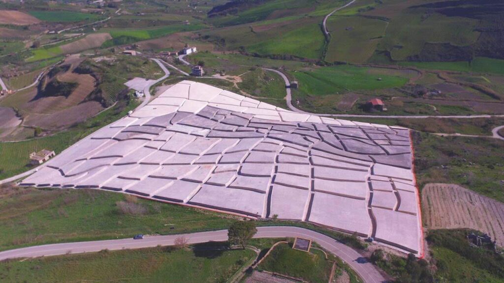  Il Grande Cretto di Alberto Burri, a Gibellina, Sicilia