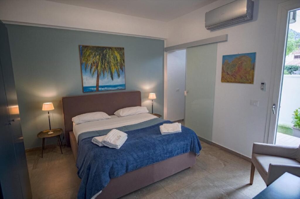 Dove dormire a Mondello (Palermo): hotel, B&B e alloggi vicino al mare 26 Camera del Le Muse Mondello con aria condizionata e uscita esterna